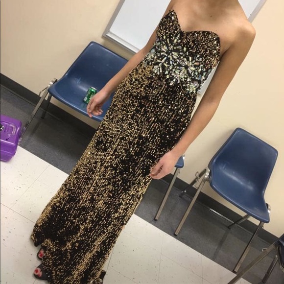 Nightmoves Prom/Pageant gown - Picture 4 of 9